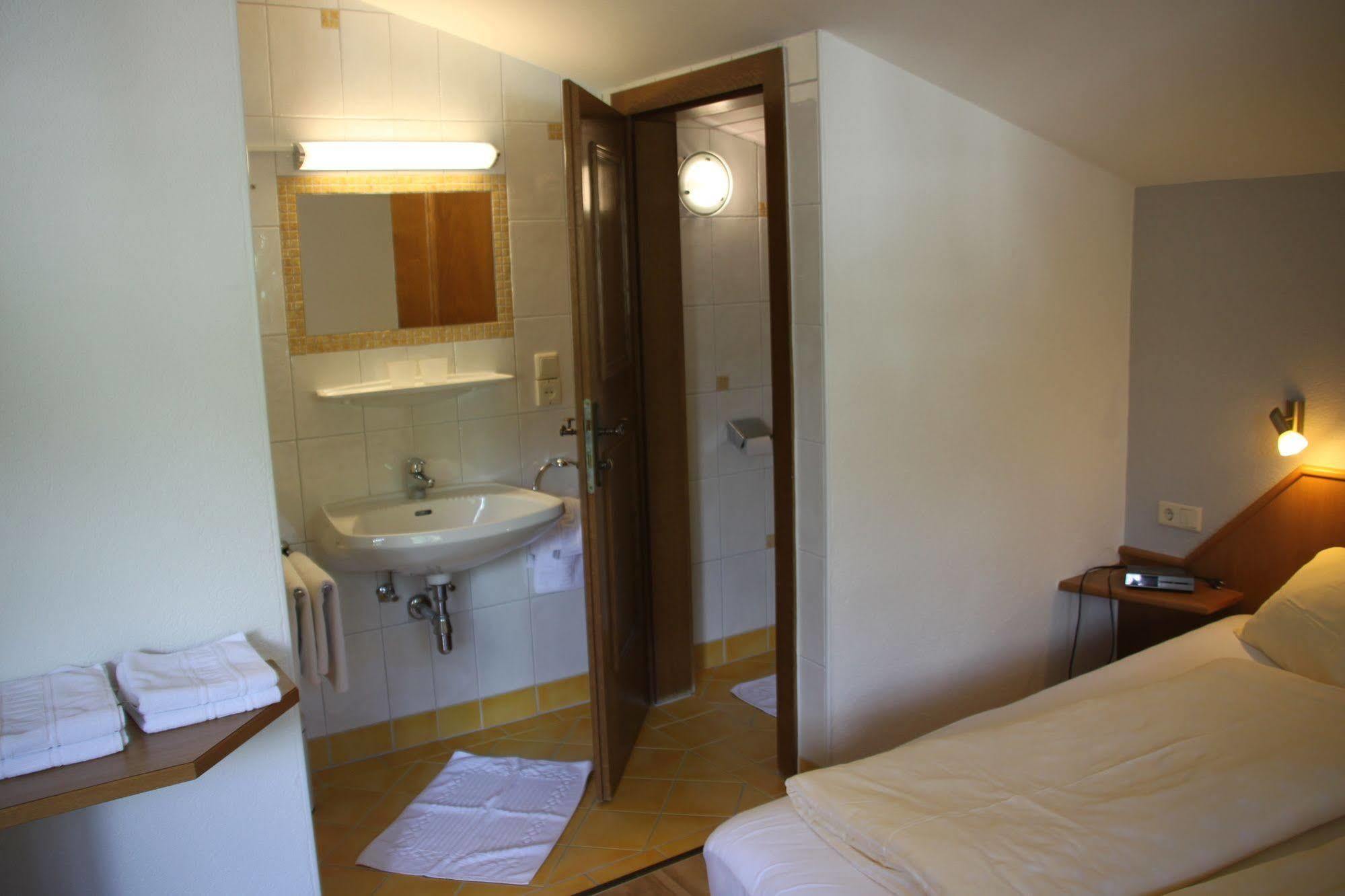 Haus Katharina, Summercard Included Kaprun Exteriér fotografie